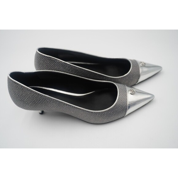 Michael Kors Davina Flex Kitten Metallic Silver Heel Pointed Toe Textured Sz 8.5 - Picture 3 of 16